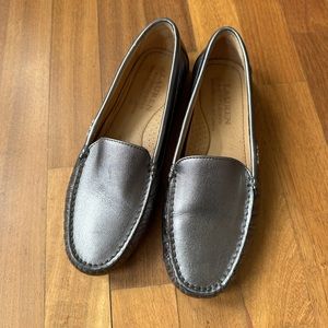 Lauren by Ralph Lauren Caitlyn Driving Loafer In Pewter, Size 6B